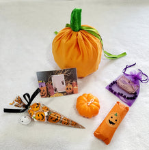 Load image into Gallery viewer, Pumpkin Gift Bag - price reduced to clear
