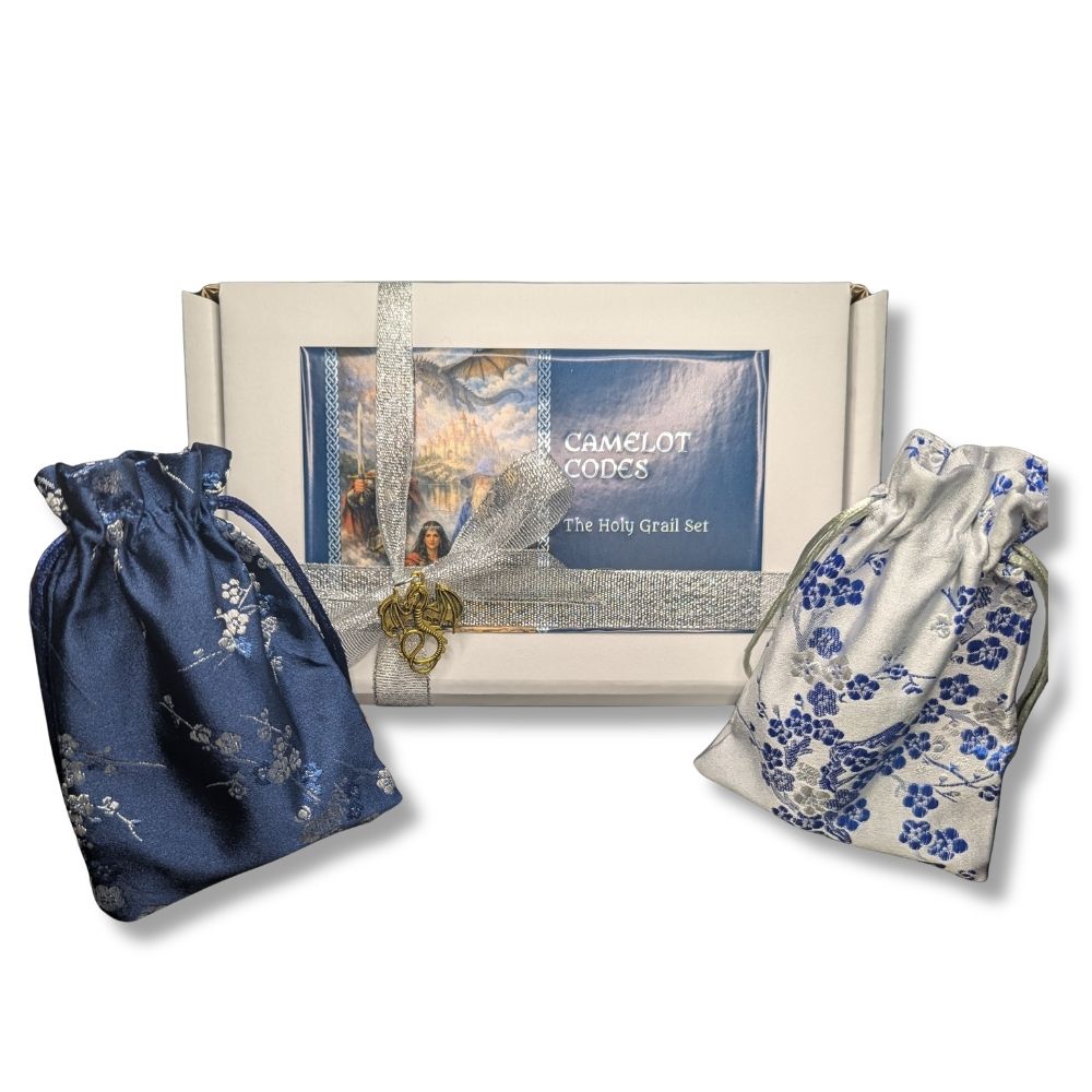 Camelot_Codes_Holy_Grail_Set_presented_in_a_special_box_with_postcard_and_dragon_charm