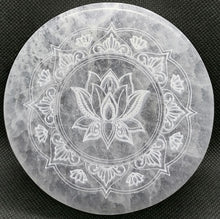 Load image into Gallery viewer, Selenite Charging Plate - Metratron&#39;s Cube/Flower of Life/Sri Yantra

